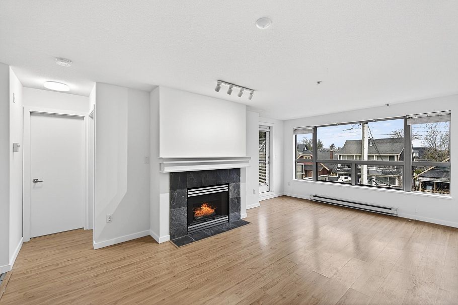 307 3161 W 4th Avenue Vancouver, BC - 3