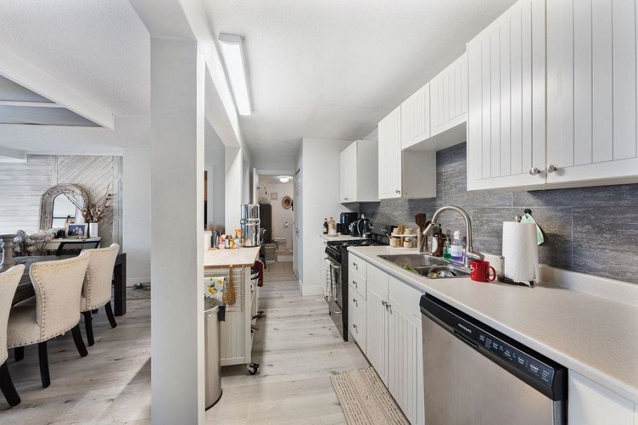 2709 Wall Street Vancouver, BC - 30