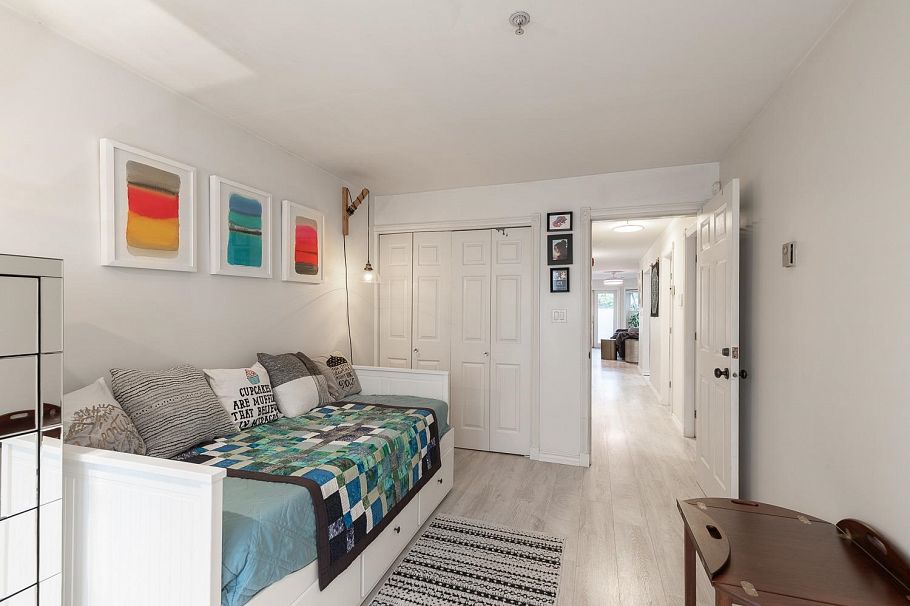 1 451 E Pender Street Vancouver, BC - 25