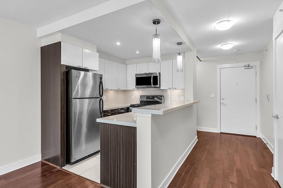 506 160 W 3rd Street North Vancouver, BC - 6