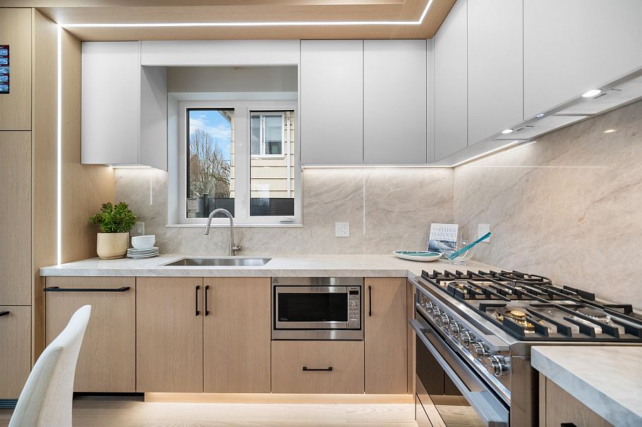 1 5023 Ross Street Vancouver, BC - 6