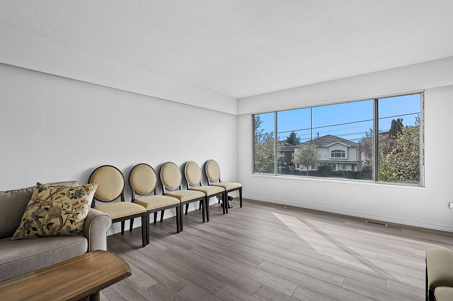 7656 Main Street Vancouver, BC - 10