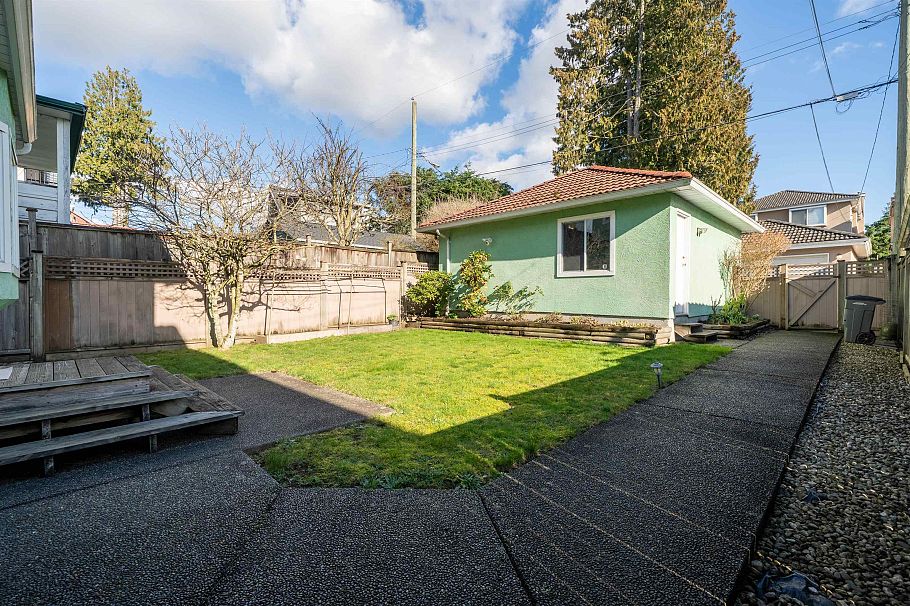 8162 Haig Street Vancouver, BC - 21