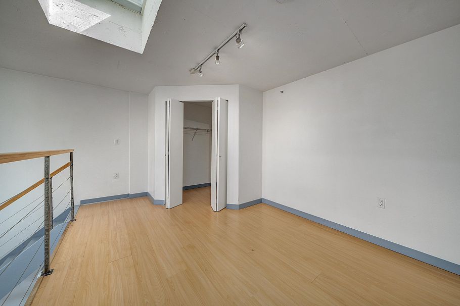 806 22 E Cordova Street Vancouver, BC - 26