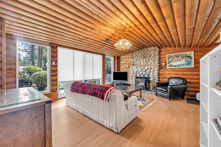 1202 Bracknell Crescent North Vancouver, BC - 22