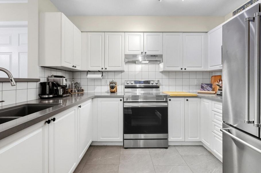 209 3480 Main Street Vancouver, BC - 6