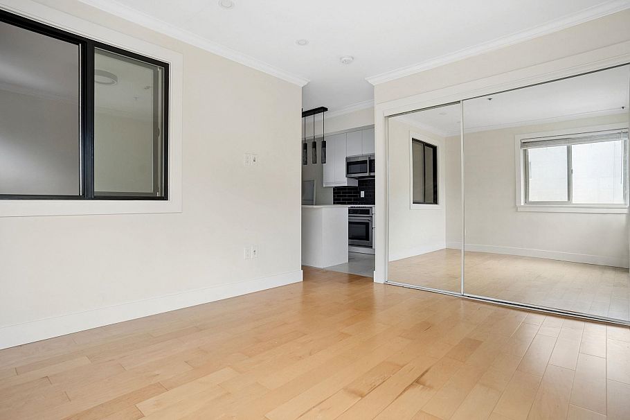 213 1940 Barclay Street Vancouver, BC - 12