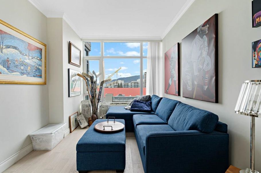 xxxx 175 VICTORY SHIP WAY, North Vancouver BC V7L 0G1 North Vancouver, BC - 2