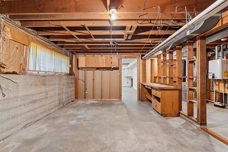 1521 E 64th Avenue Vancouver, BC - 26