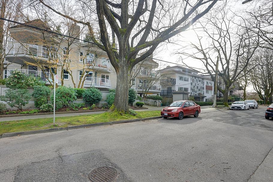 305 2256 W 7th Avenue Vancouver, BC - 20