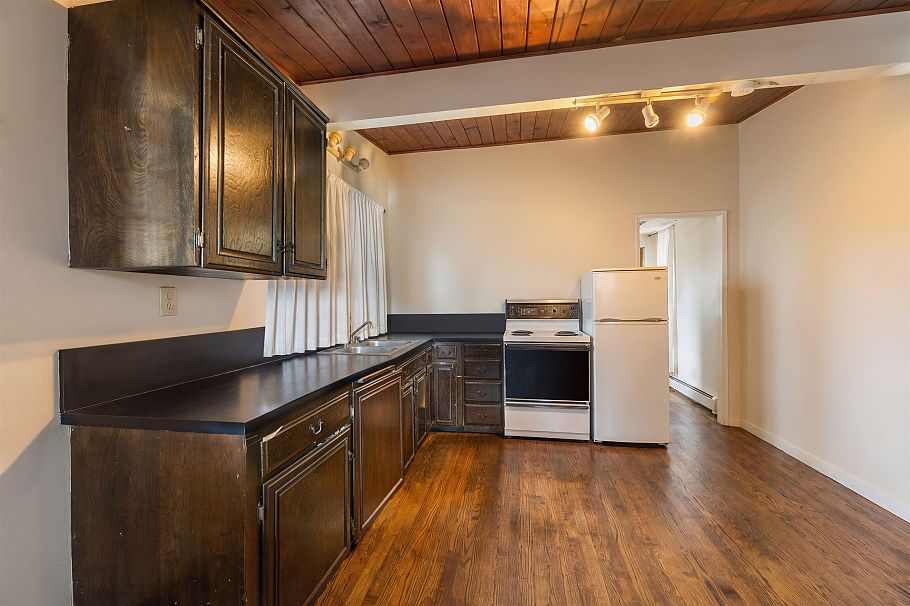 2709 Wall Street Vancouver, BC - 38