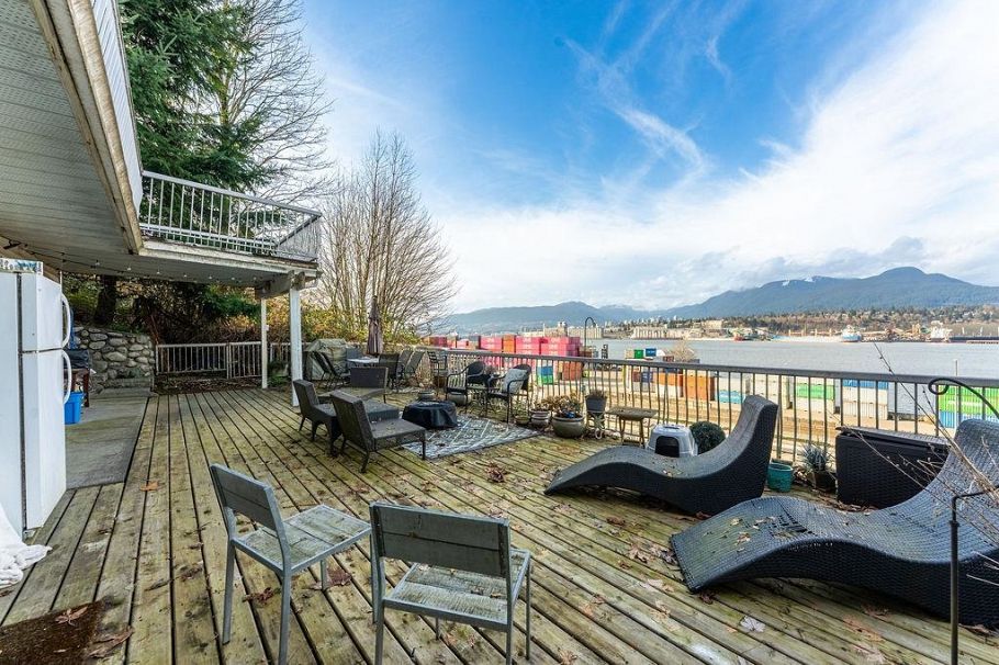 2709 Wall Street Vancouver, BC - 12