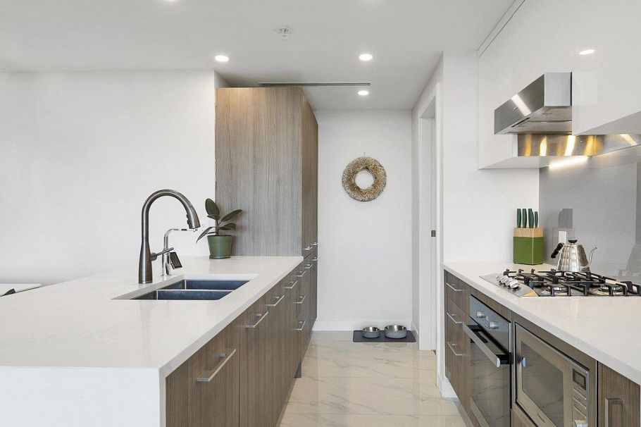 1106 2221 E 30th Avenue Vancouver, BC - 3