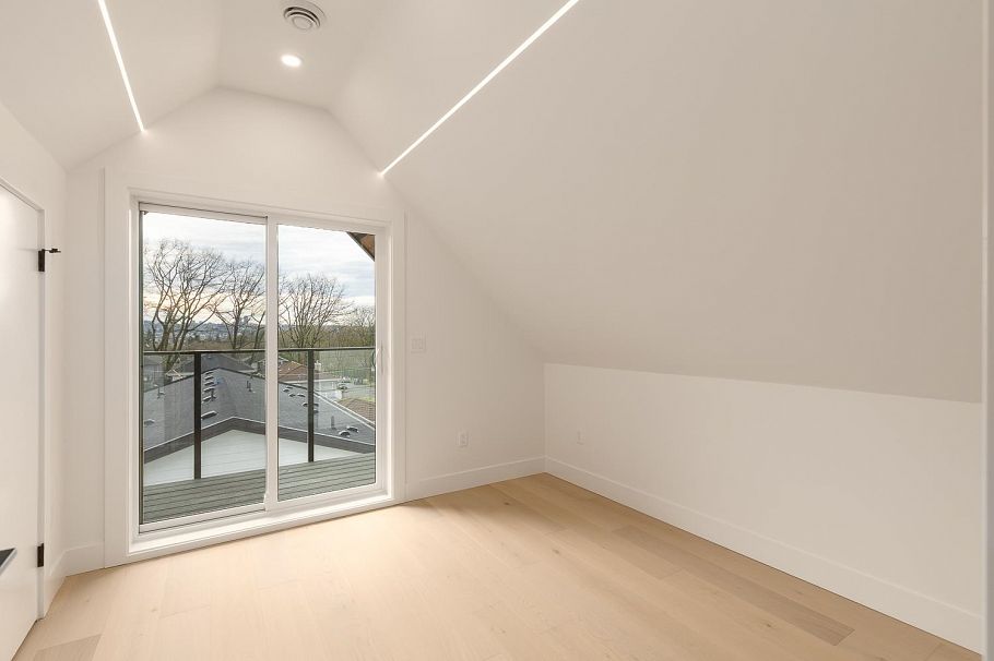 2 3508 E Pender Street Vancouver, BC - 20