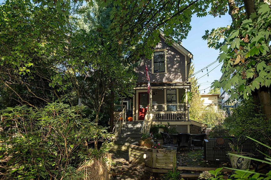 1117 Pendrell Street Vancouver, BC - 3