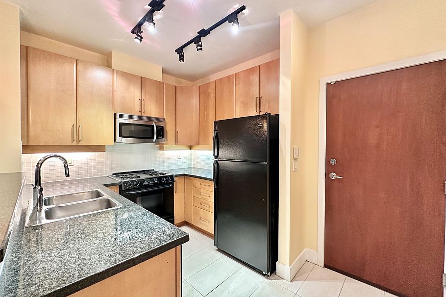 304 2655 CRANBERRY, Vancouver BC V6K 4V5 Vancouver, BC - 17