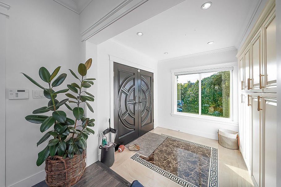 3765 W 3rd Avenue Vancouver, BC - 7