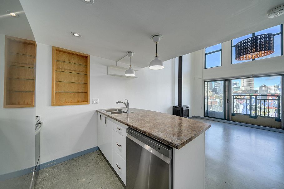 806 22 E Cordova Street Vancouver, BC - 17