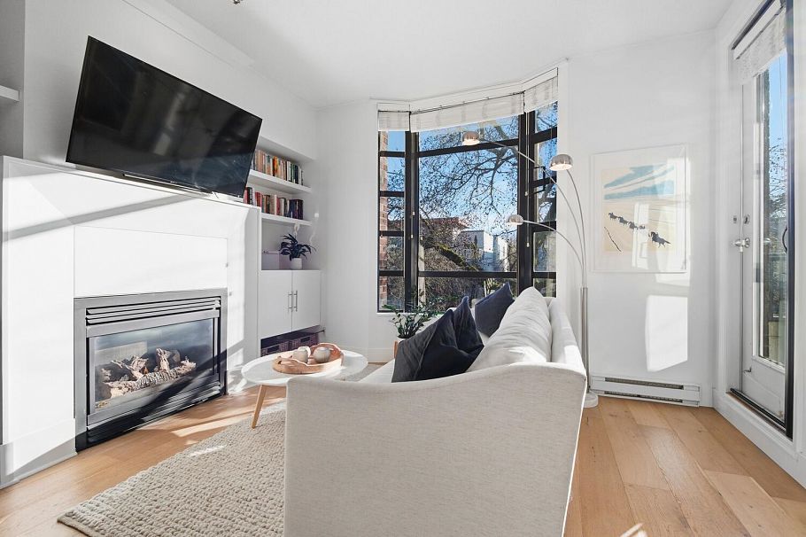 311 2268 Redbud Lane Vancouver, BC - 2