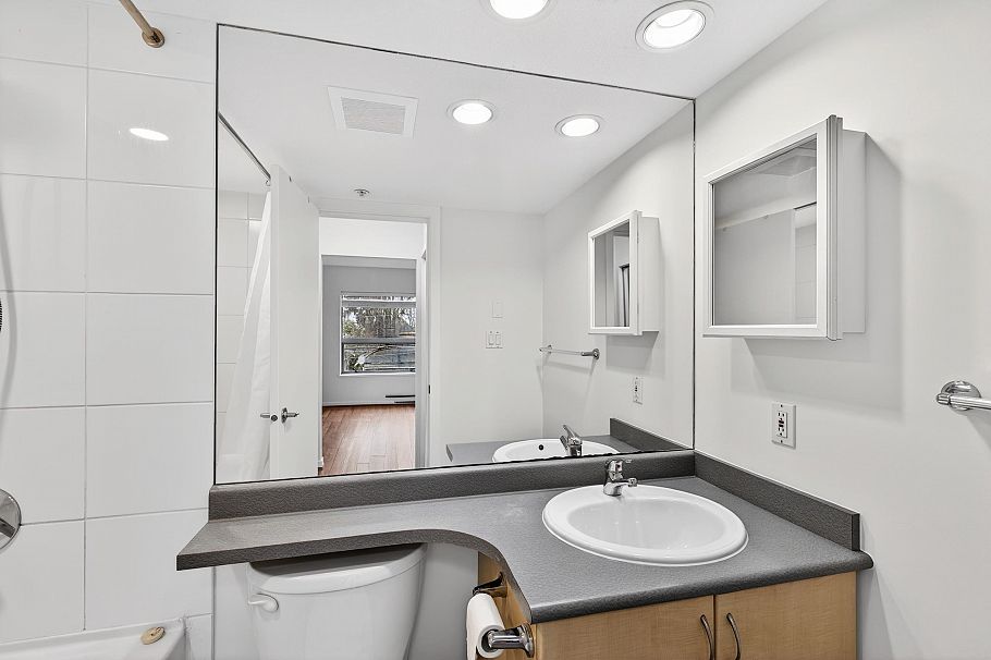 307 3161 W 4th Avenue Vancouver, BC - 14