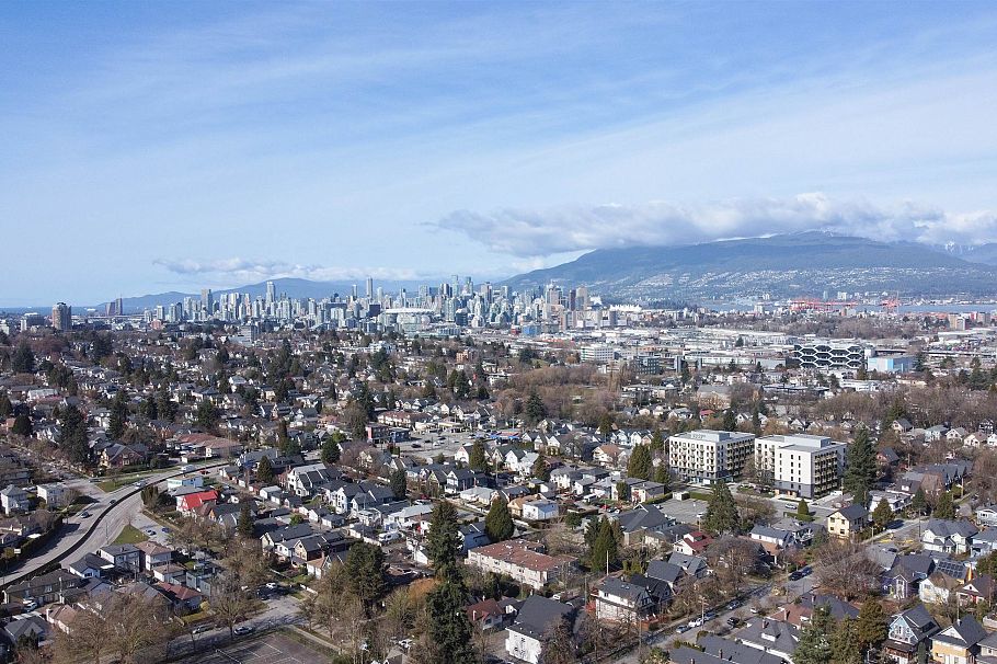 204 1680 E 12th Avenue Vancouver, BC - 35