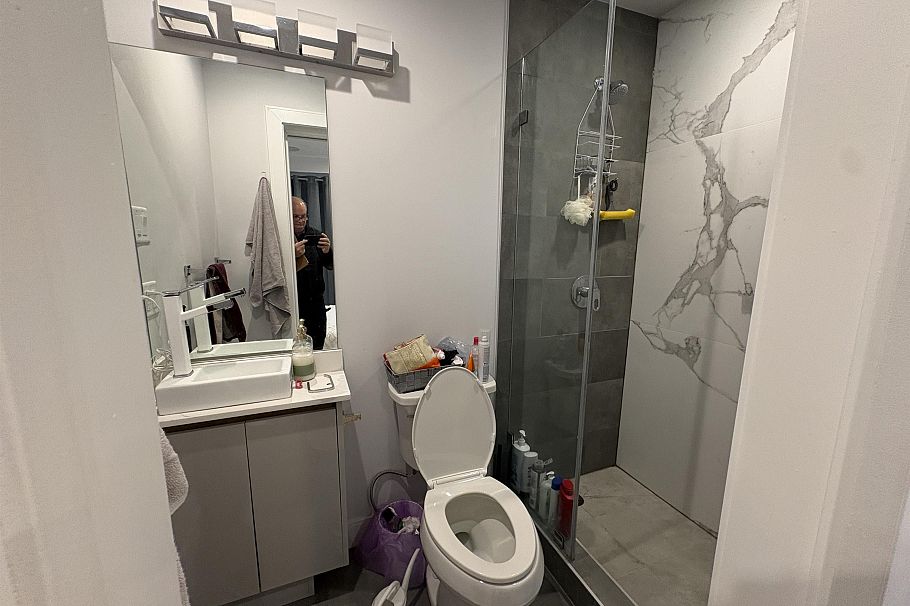 3429 Dundas Street Vancouver, BC - 4