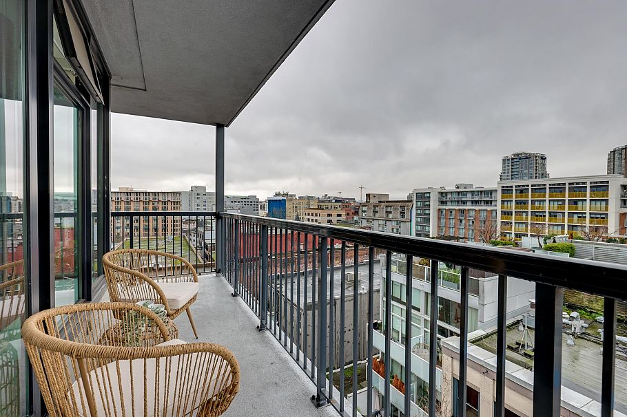 1102 66 W Cordova Street Vancouver, BC - 19