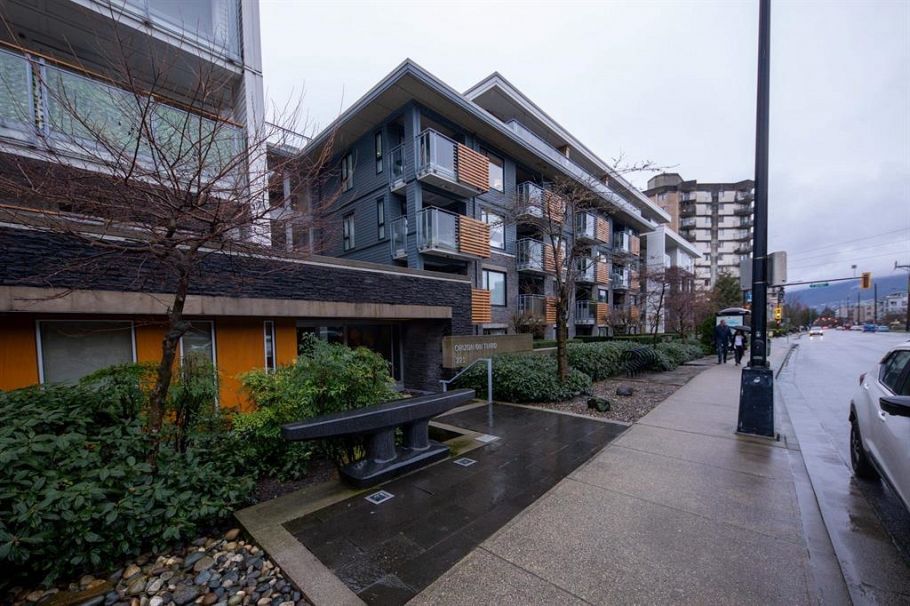 414 221 E 3rd Street North Vancouver, BC - 6