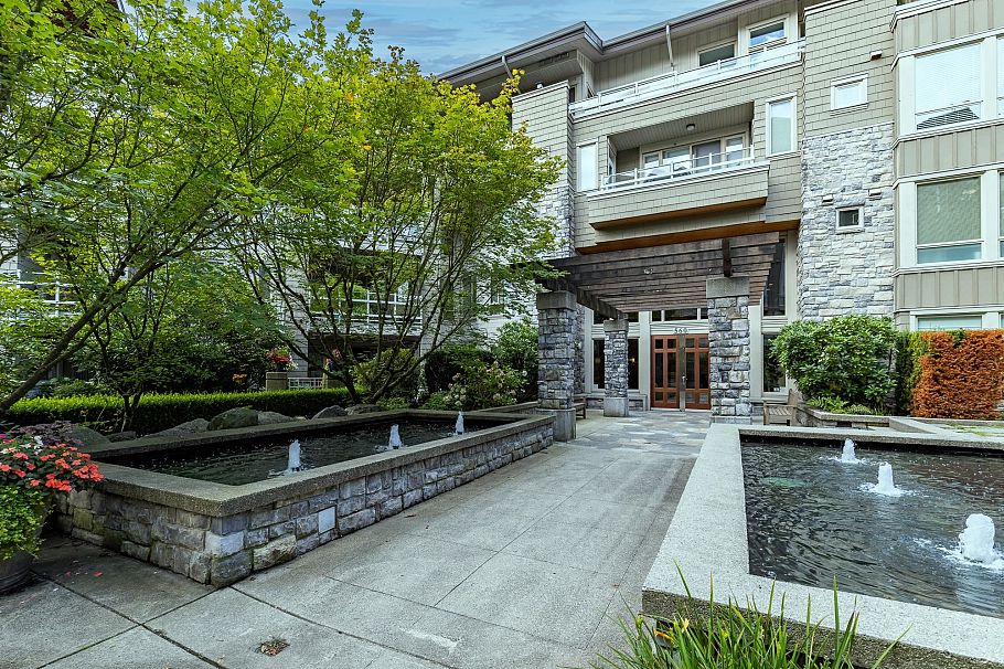 301 560 Raven Woods Drive North Vancouver, BC - 21