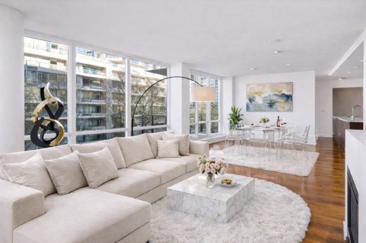 404 1690 W 8th Avenue Vancouver, BC - 4