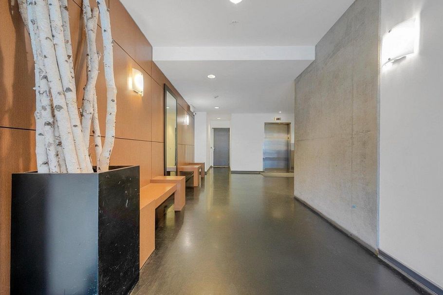 306 919 Station Street Vancouver, BC - 20