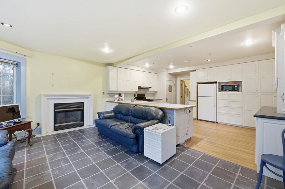 3775 W 35th Avenue Vancouver, BC - 14