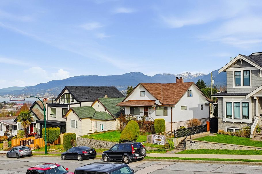 3690 Dundas Street Vancouver, BC - 29