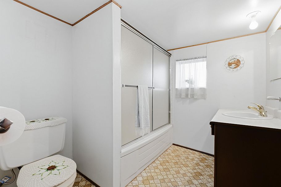 3690 Dundas Street Vancouver, BC - 19