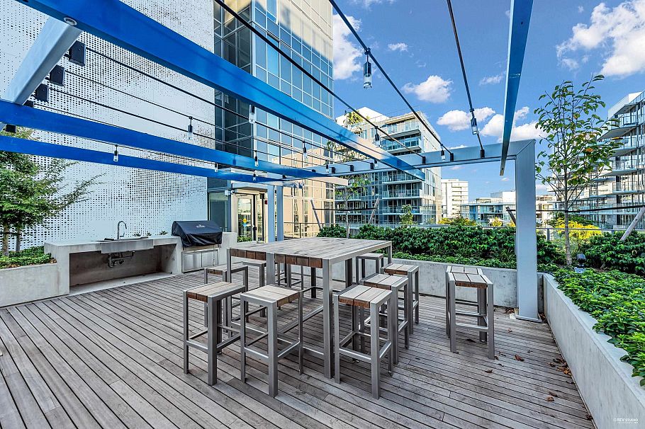 1215 8611 Hazelbridge Way Richmond, BC - 28