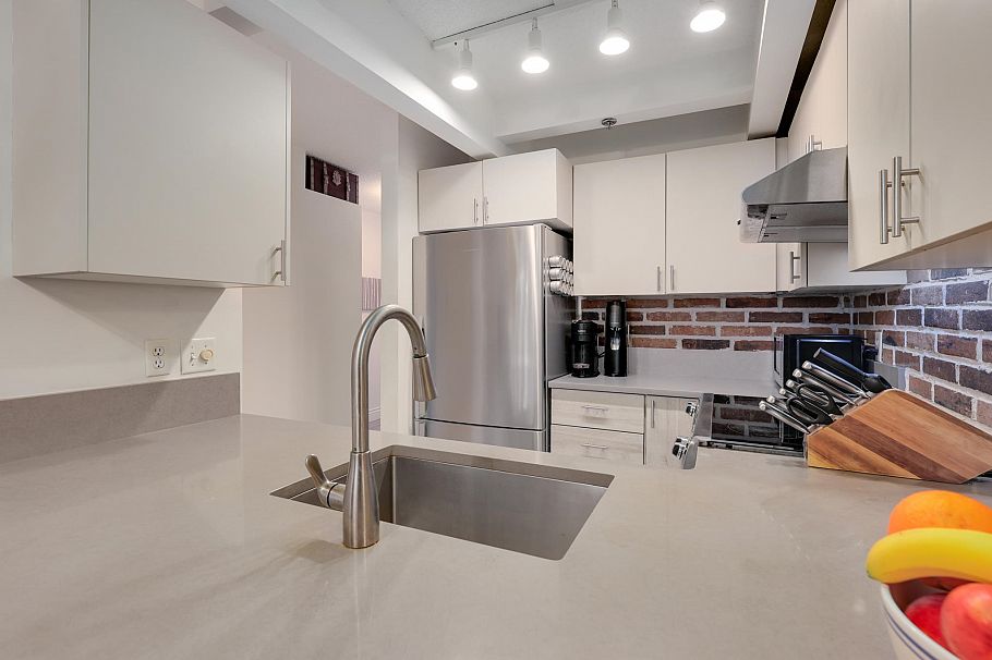 305 2256 W 7th Avenue Vancouver, BC - 10