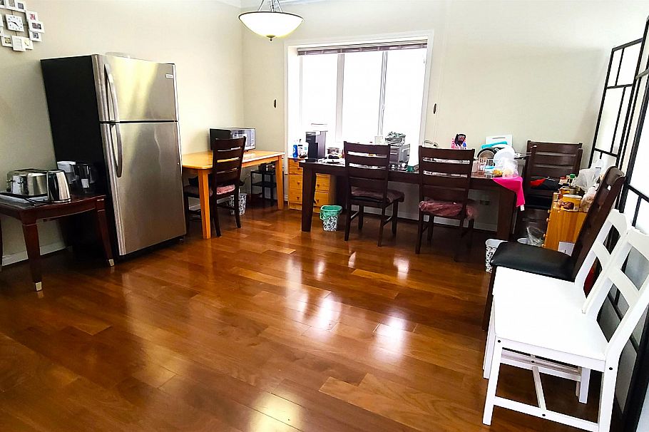 8038 Montcalm Street Vancouver, BC - 4