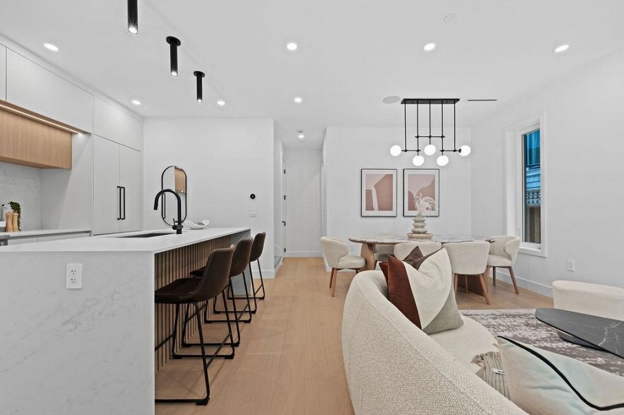 1 3880 W 23rd Avenue Vancouver, BC - 8