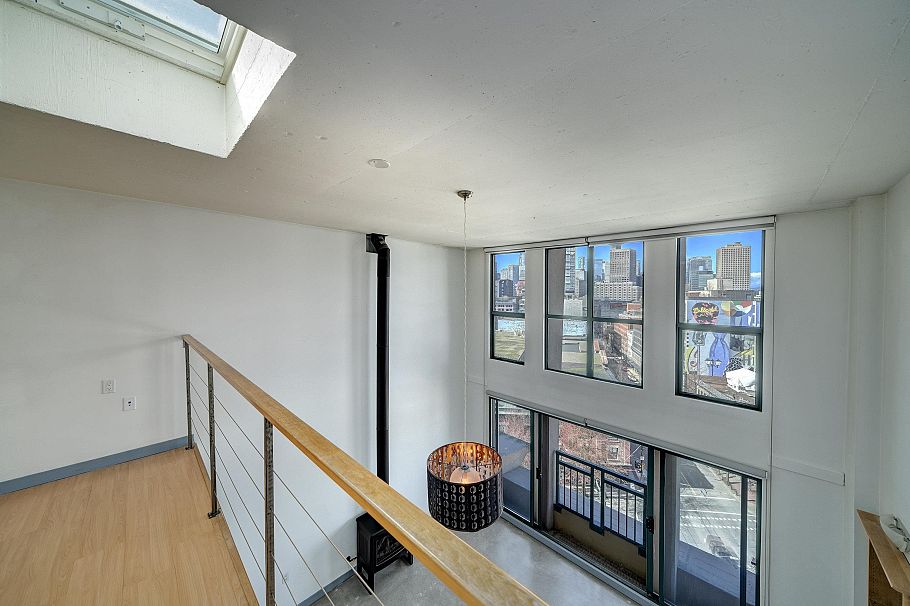 806 22 E Cordova Street Vancouver, BC - 21