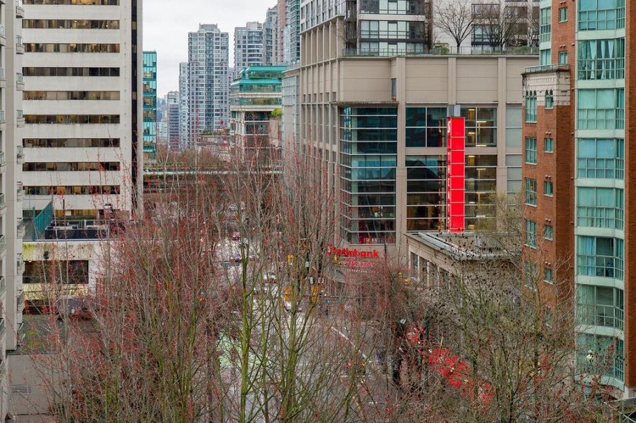 706 1050 Smithe Street Vancouver, BC - 11