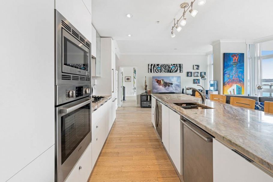 xxxx 175 VICTORY SHIP WAY, North Vancouver BC V7L 0G1 North Vancouver, BC - 9