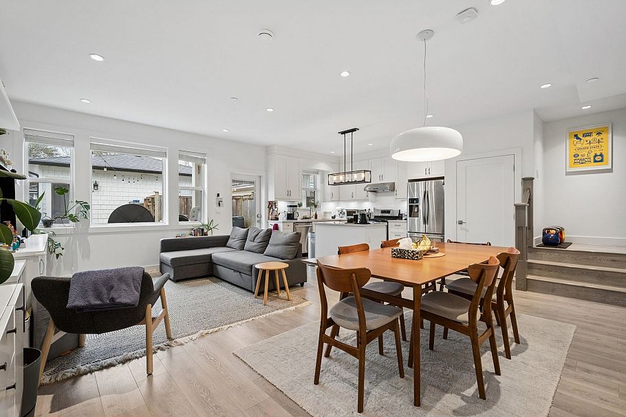 4382 Perry Street Vancouver, BC - 10