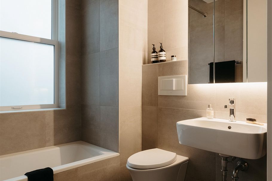 5 6 W 17th Avenue Vancouver, BC - 24