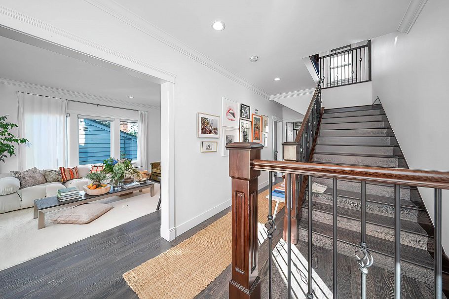 3765 W 3rd Avenue Vancouver, BC - 11