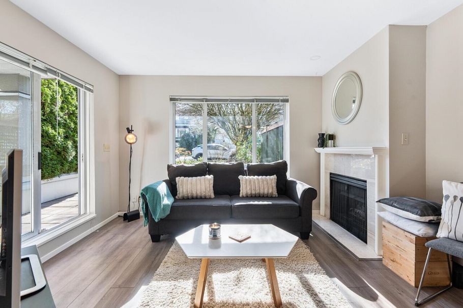 102 2195 W 5th Avenue Vancouver, BC - 1