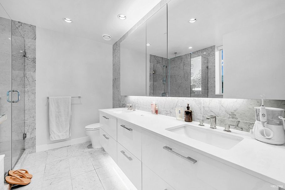 TH-5 5410 Shortcut Road Vancouver, BC - 25