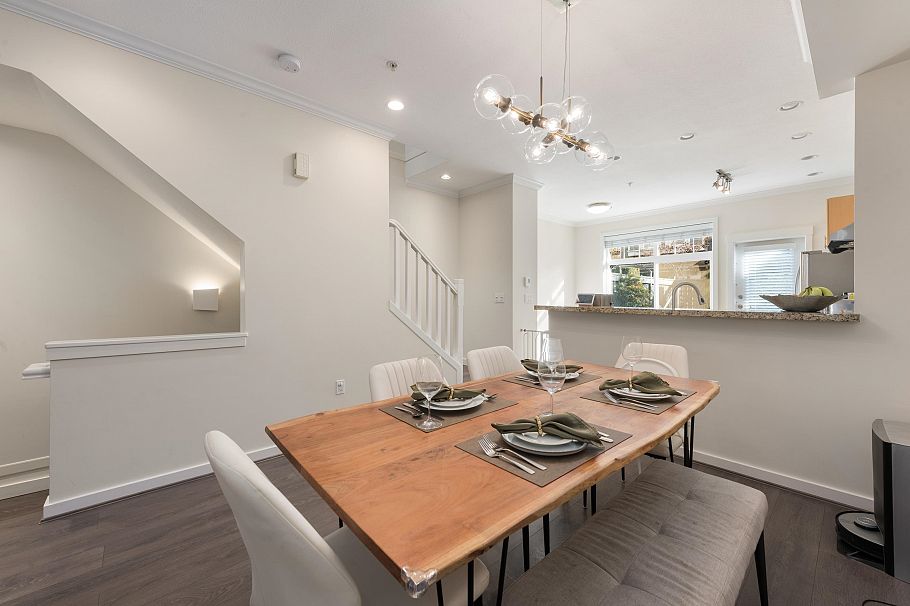 319 W 59th Avenue Vancouver, BC - 12