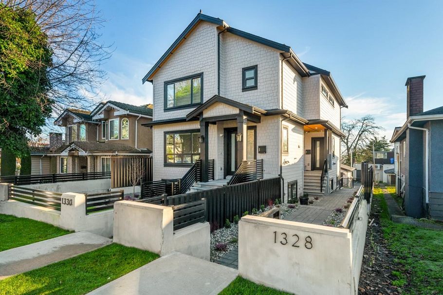 1328 E 64th Avenue Vancouver, BC - 29