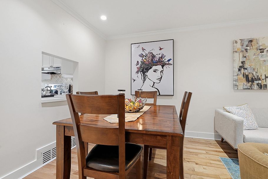 2329 Mountain Highway North Vancouver, BC - 9