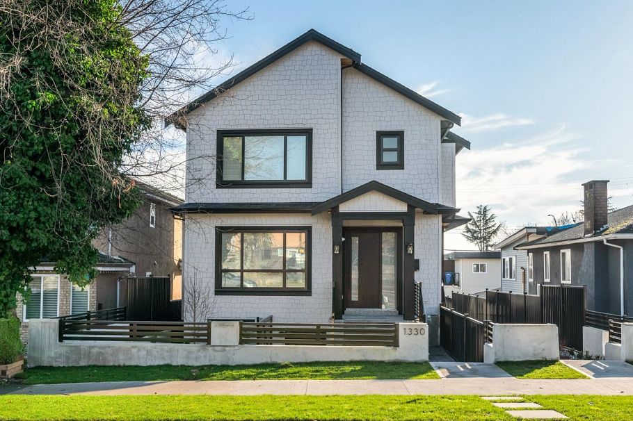 1330 E 64th Avenue Vancouver, BC - 23